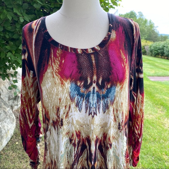 Context Handkerchief Hem Top - Picture 10 of 15